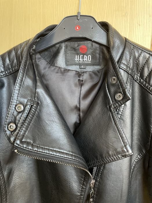 Жіноча шкіряна куртка