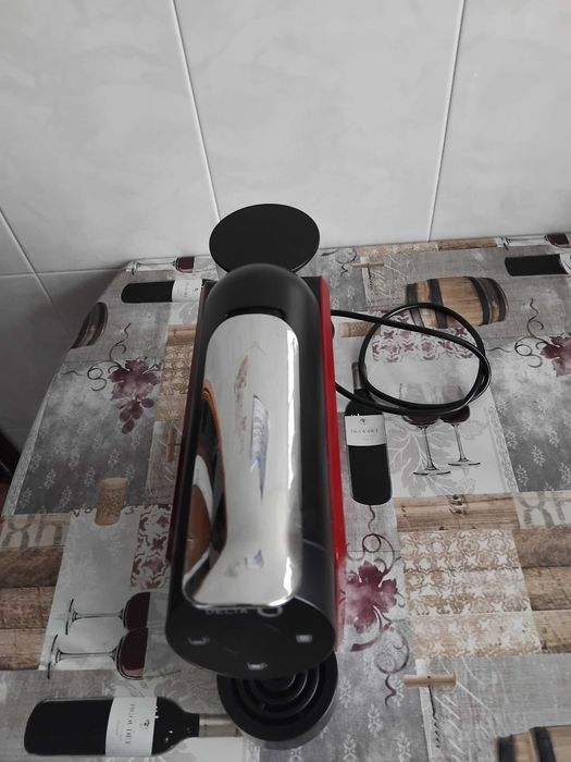 Máquina de café Delta Q MiniCool        Em excelente estado