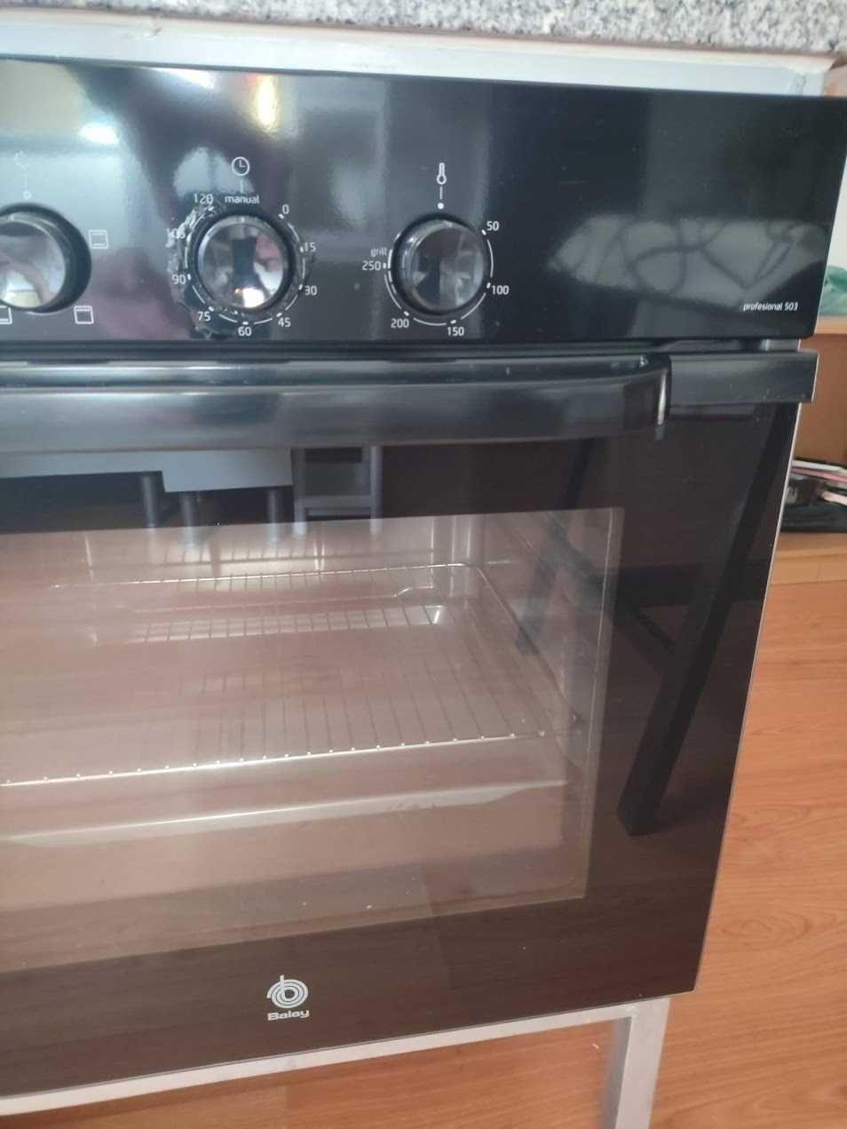 Forno Balay Professional 503 encastrável, 66L, classe A