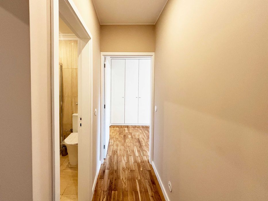 Apartamento T2 remodelado – Primeira linha de praia