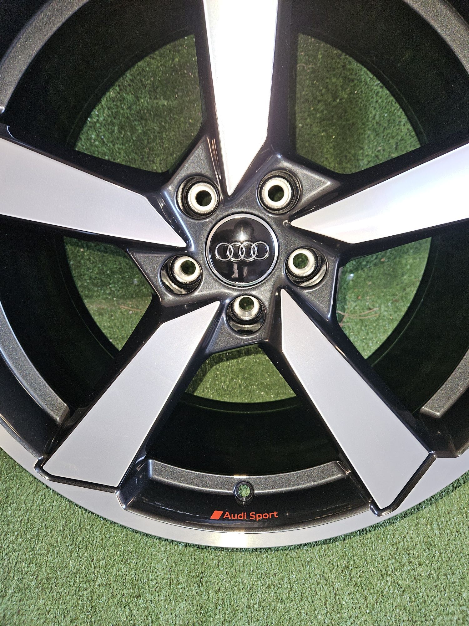 Sprzedam Alufelgi Orginalne Audi 5x112 19 A4 A5 A6 A7 A8 q5 q7 Nowe