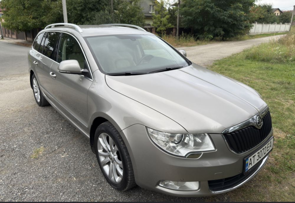 Skoda Superb 2011