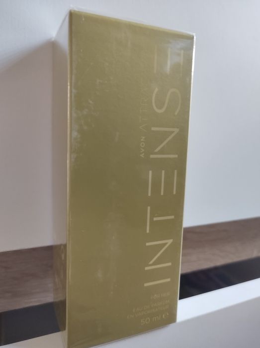 Woda perfumowana Avon Attraction Intense