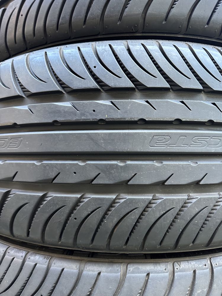 245/45/19 Kumho Ecsta SPT