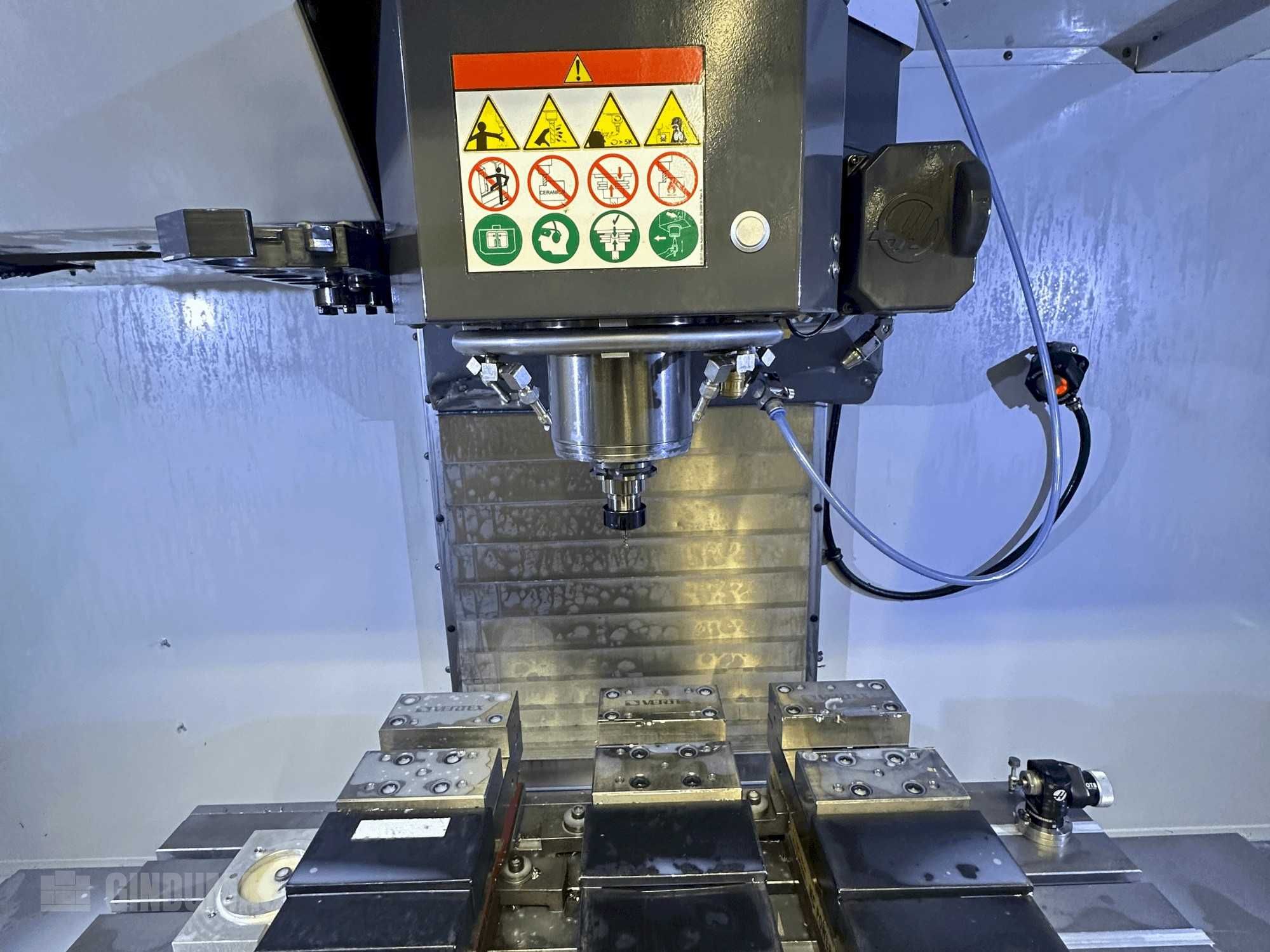 Frezarka HAAS VF-3SS – 3 osie, 12 000 obr./min, 2018