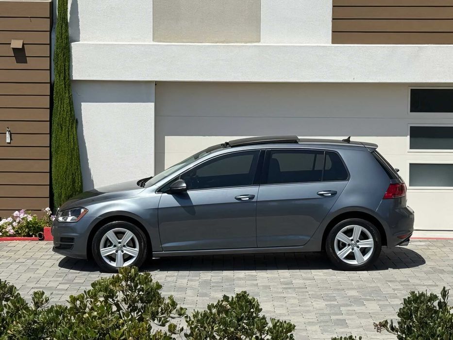 Volkswagen Golf      2017