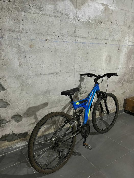 Bicicleta de Montanha Azul - Excelente Estado