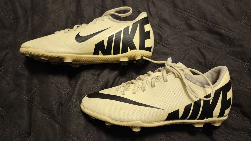 Korki  NIKE Mercurial rozm. 36,5