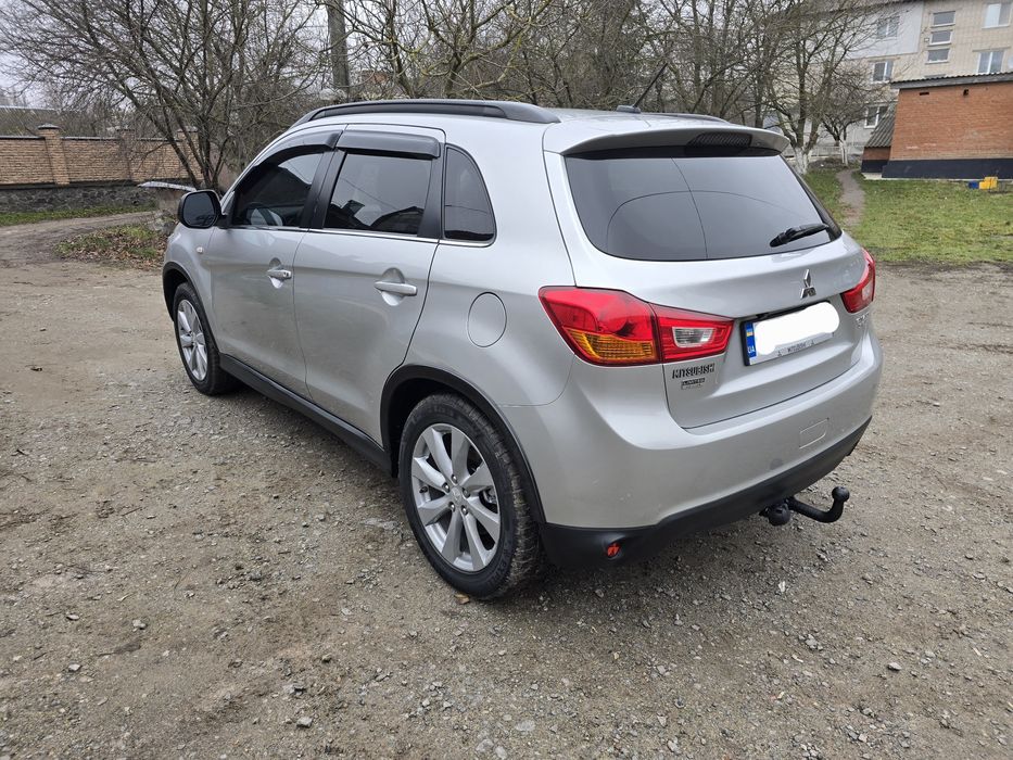 Мітцубісі АСХ оутлендер спорт