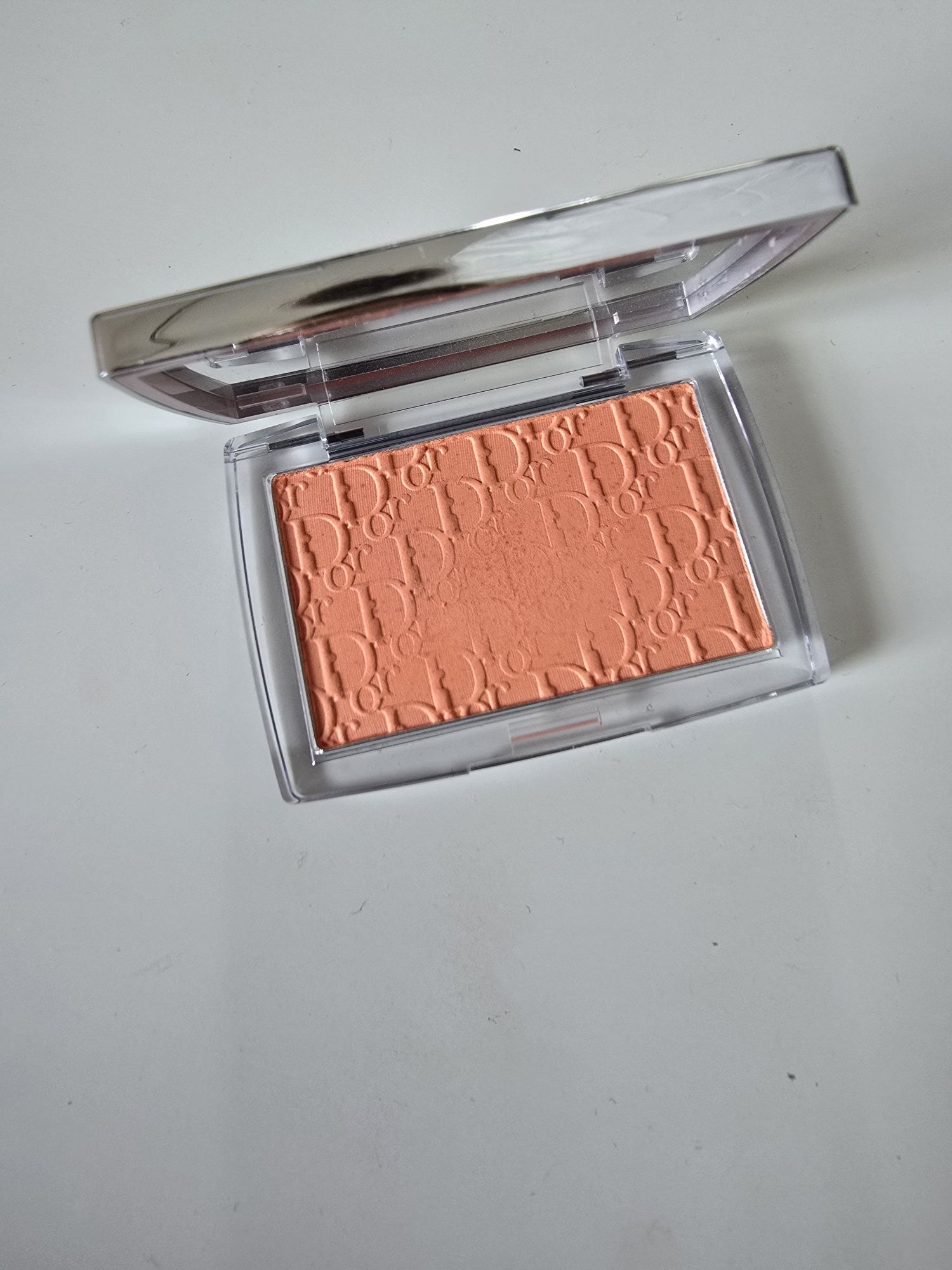 Dior róż coral 004
