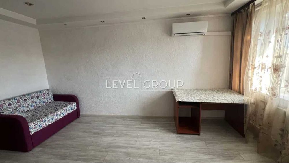 Продаж 2-кім квартири, 5 поверх  біля м. Нивки