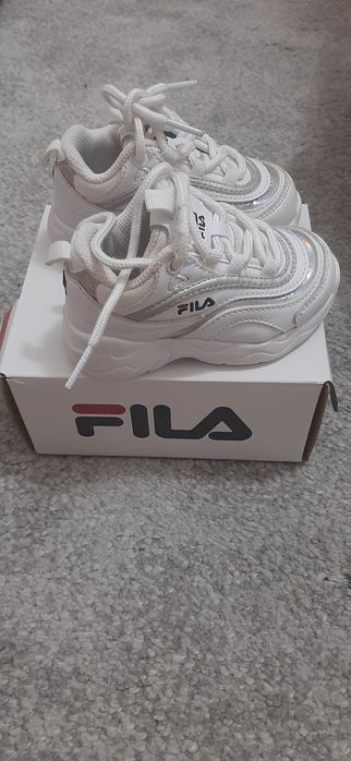 Sapatilhas Fila tam. 20
