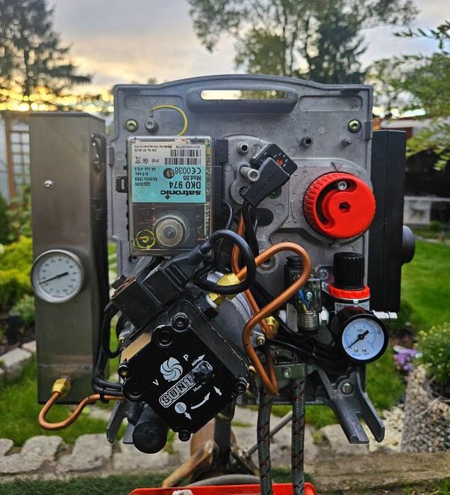 Palnik na olej przeрaсowanу