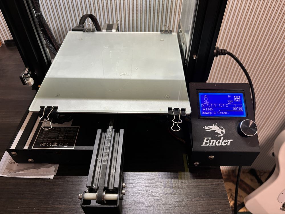 Продам 3д принтер Ender 3 pro