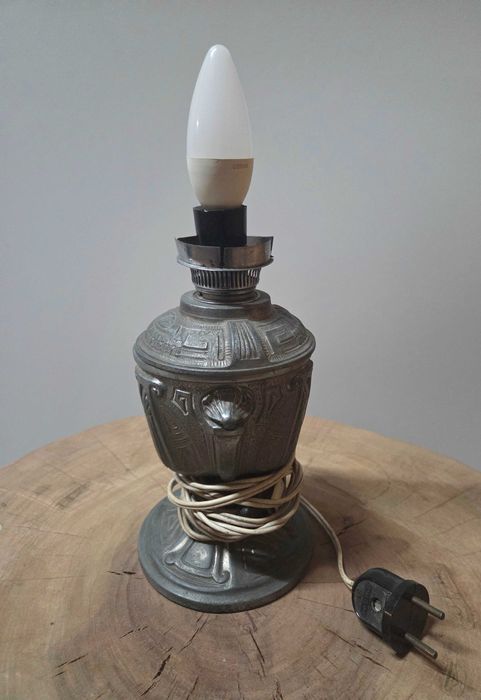 Zdobiona Podstawa Lampy Świeczkowej