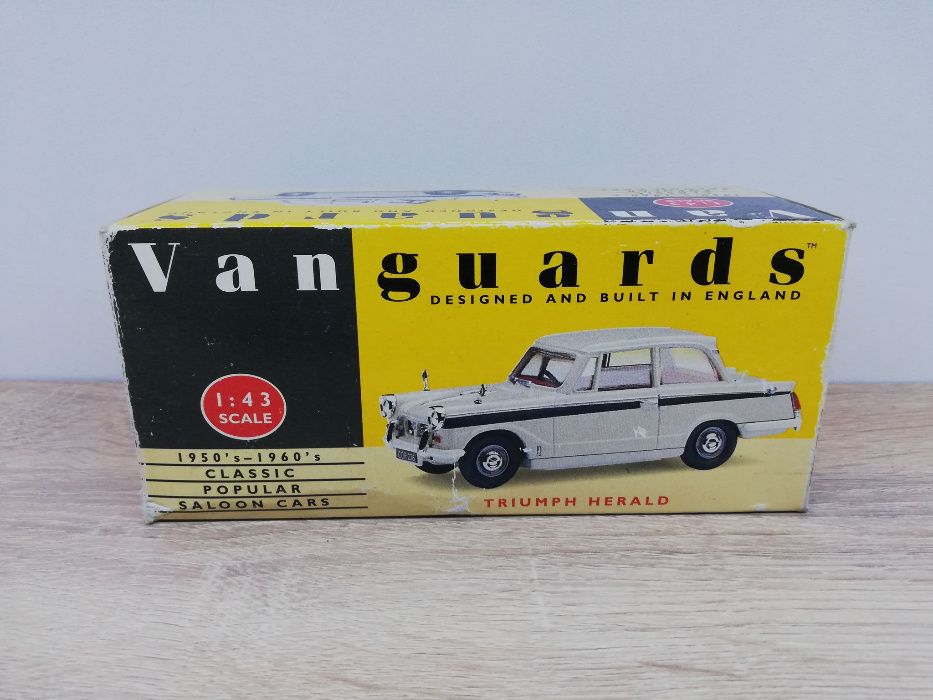 Vanguards Triumph Herald 1/43