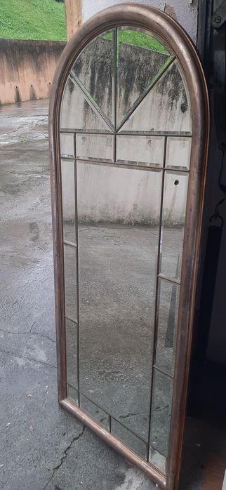 Vendo espelho de corredor