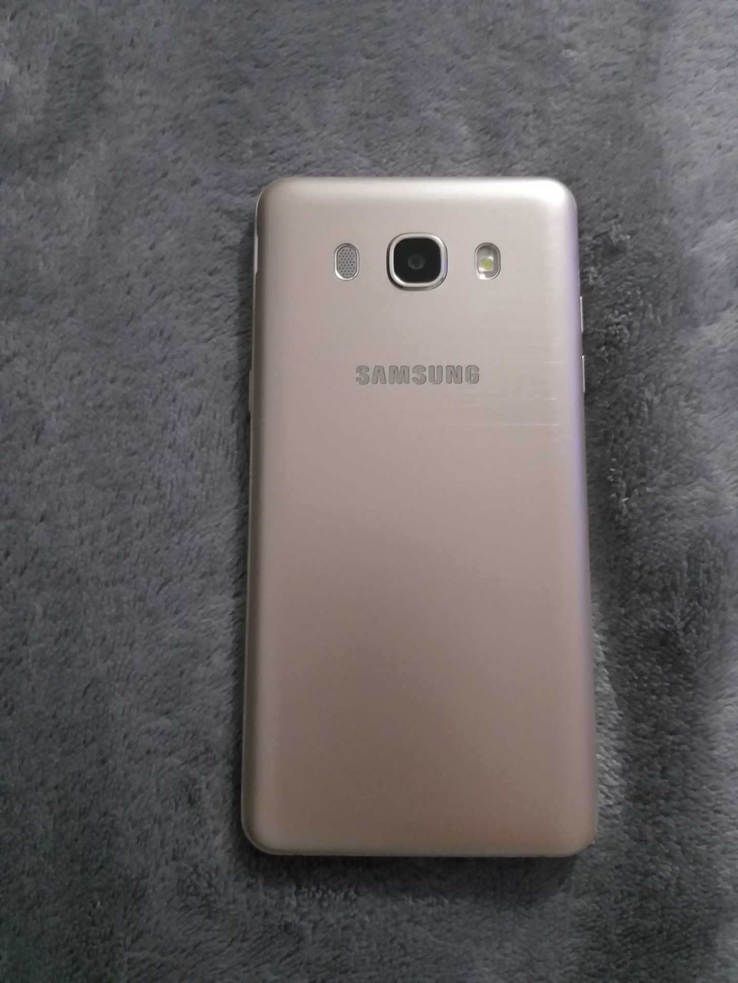 Samsung J5 2016.