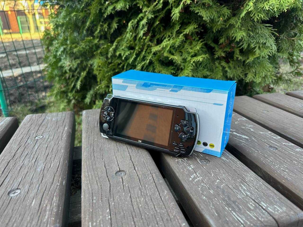 Игровая приставка консоль. SONY PSP- 4.3"/ mp5/ 8Gb/ 8мп/ 10 000 игр