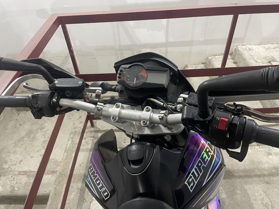КТМ 690 Supermoto