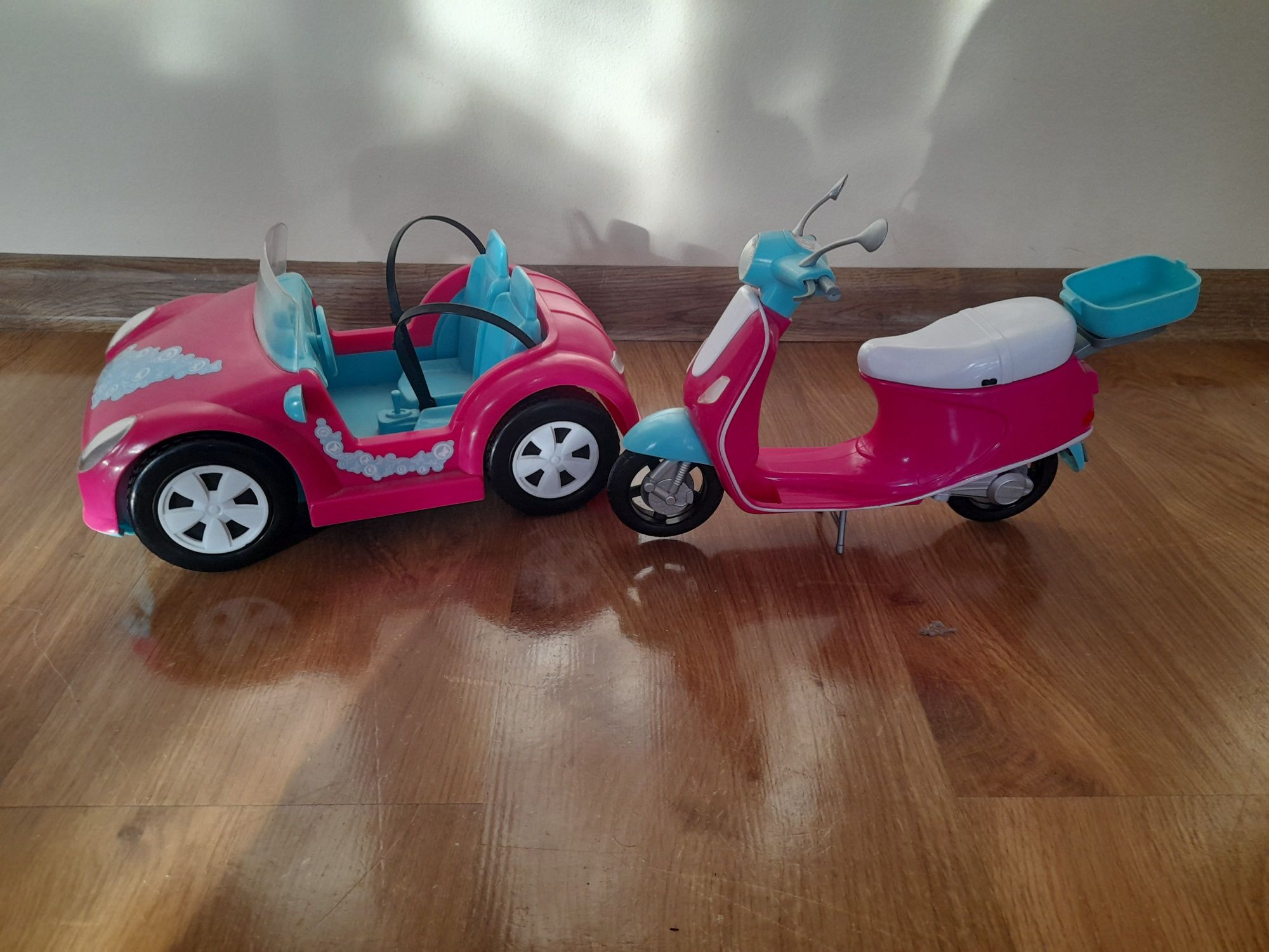 Skuter i auto dla lalki Barbie (Steffi)