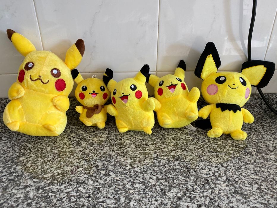 Pokémon peluche pikachu