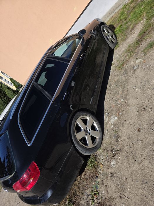 Audi a6c6 4.2 v8
