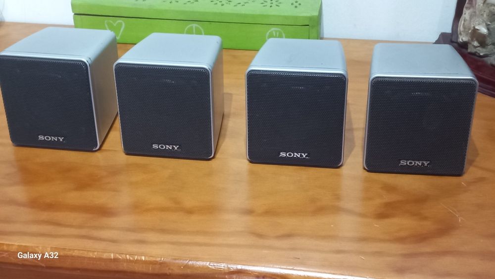 Colunas Sony 100 w