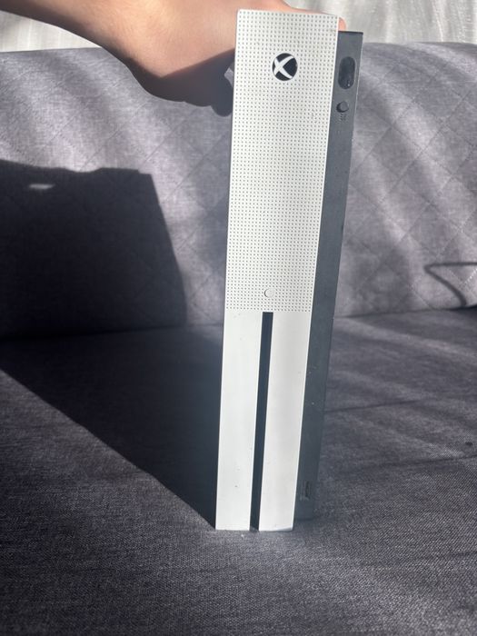 XBOX ONE S 500gb