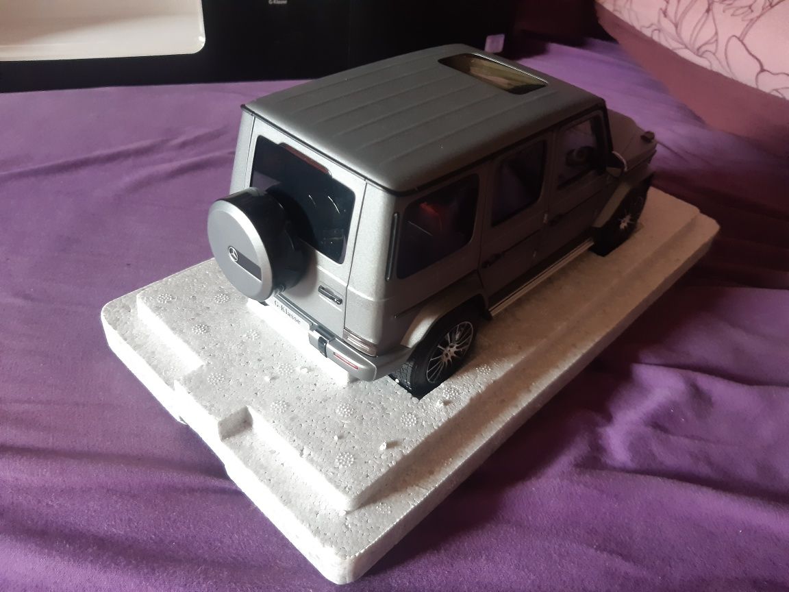Model g klassa 1:18