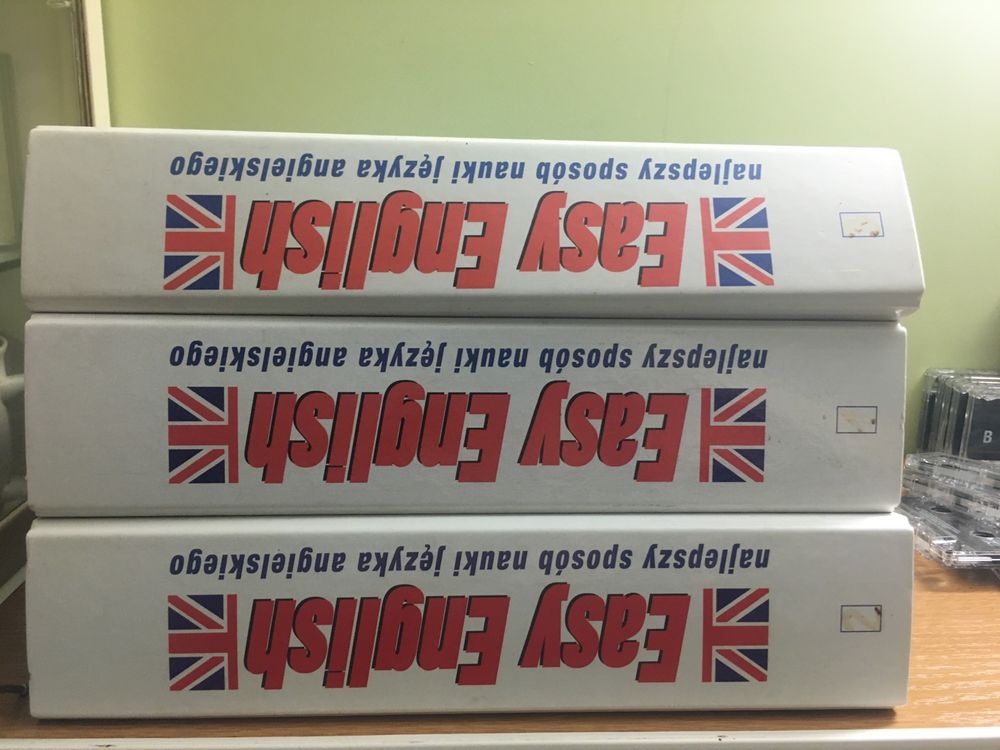 Easy English 3segregatory z kasetami