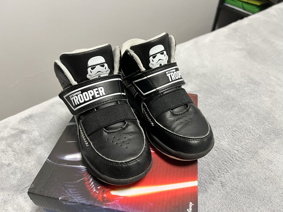 Високі кросівки для хлопчика