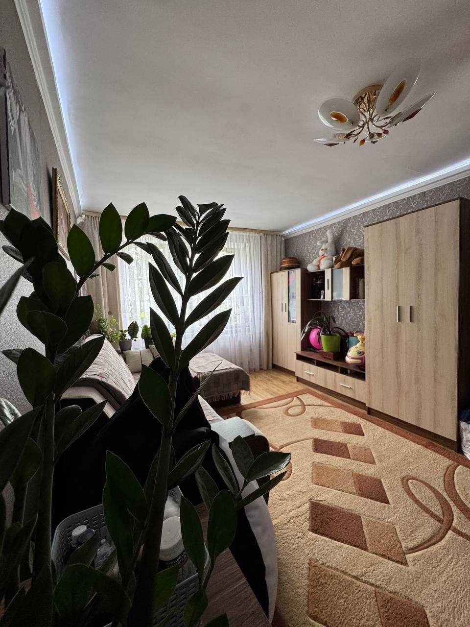 2 кімнатна квартира з ремонтом, район ЗАЗ