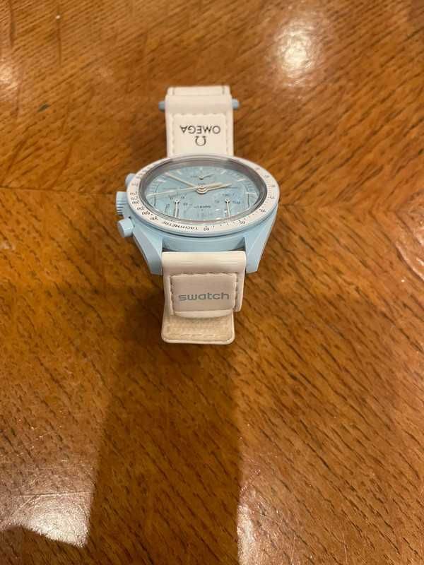 Omega x Swatch SO33L100 Uranus - Mechanizm z Automatycznym