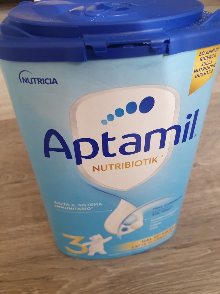 Молочна суміш Aptamil