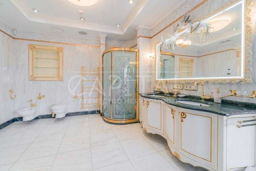 Здається в оренду розкішна 6-кімнатна квартира центр вул. Назарівська