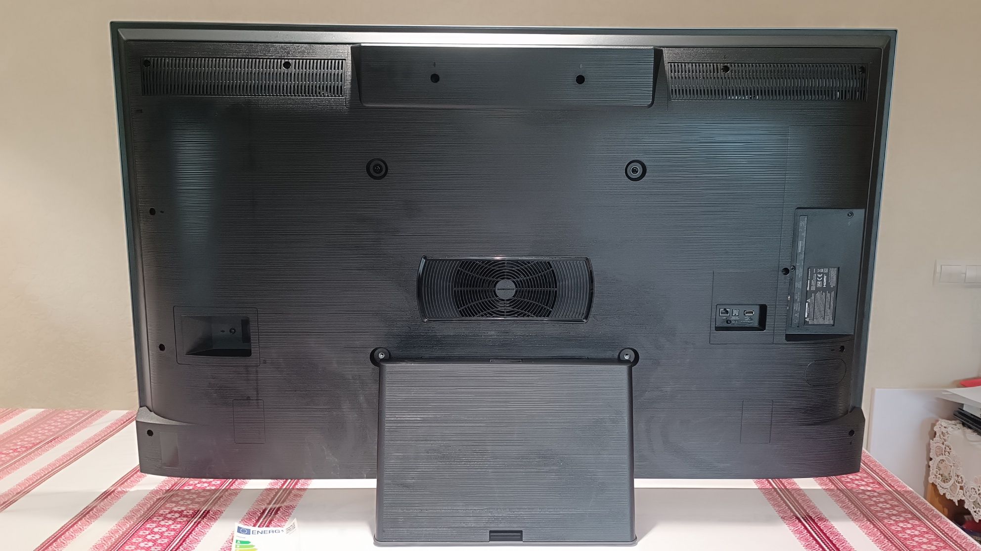 Телевізор Hisense 55U8HQ ULED Smart TV T2 120 Hz