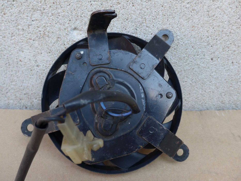 Suzuki DL 650 PRZERYWACZ kierunkowskazow wentylator przewody hamulcowe