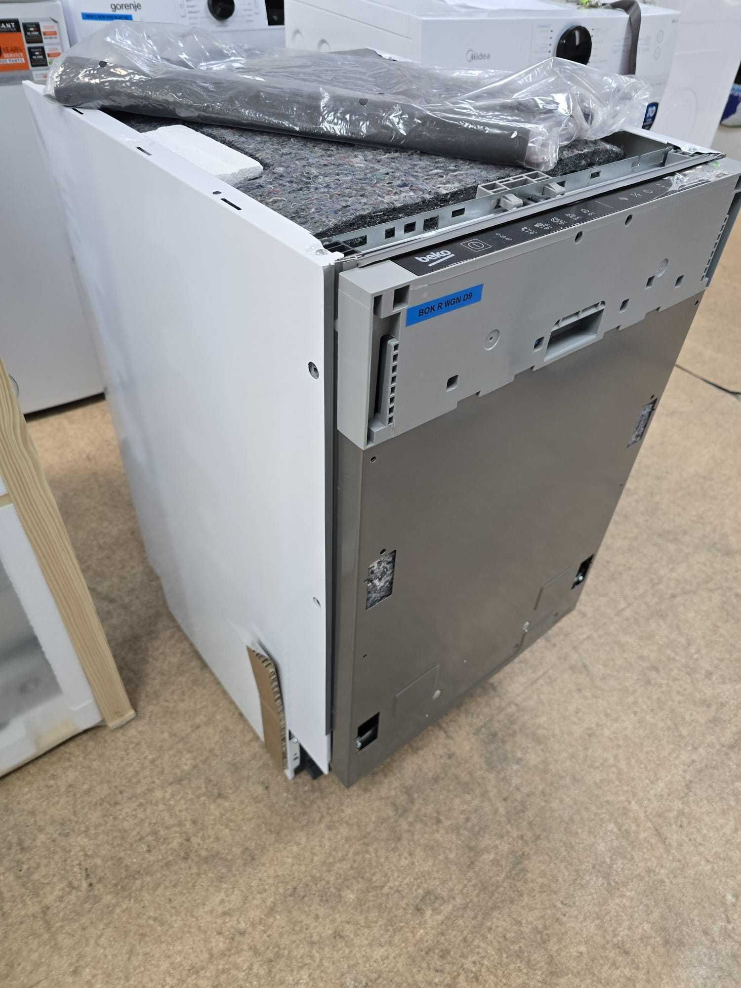 OUTLET nowa Beko Zmywarka DIS35026  gwar 2 lata D9