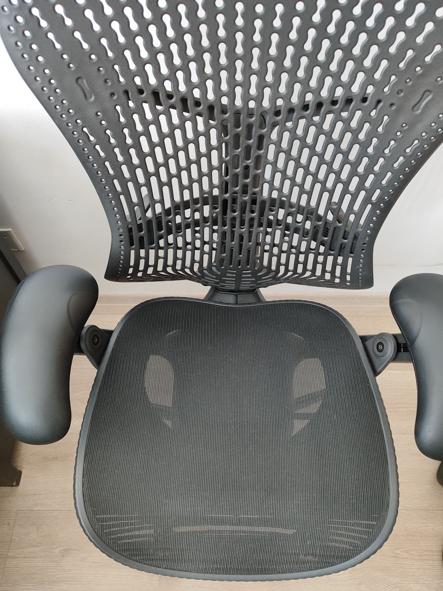 Fotel biurowy Herman Miller Mirra