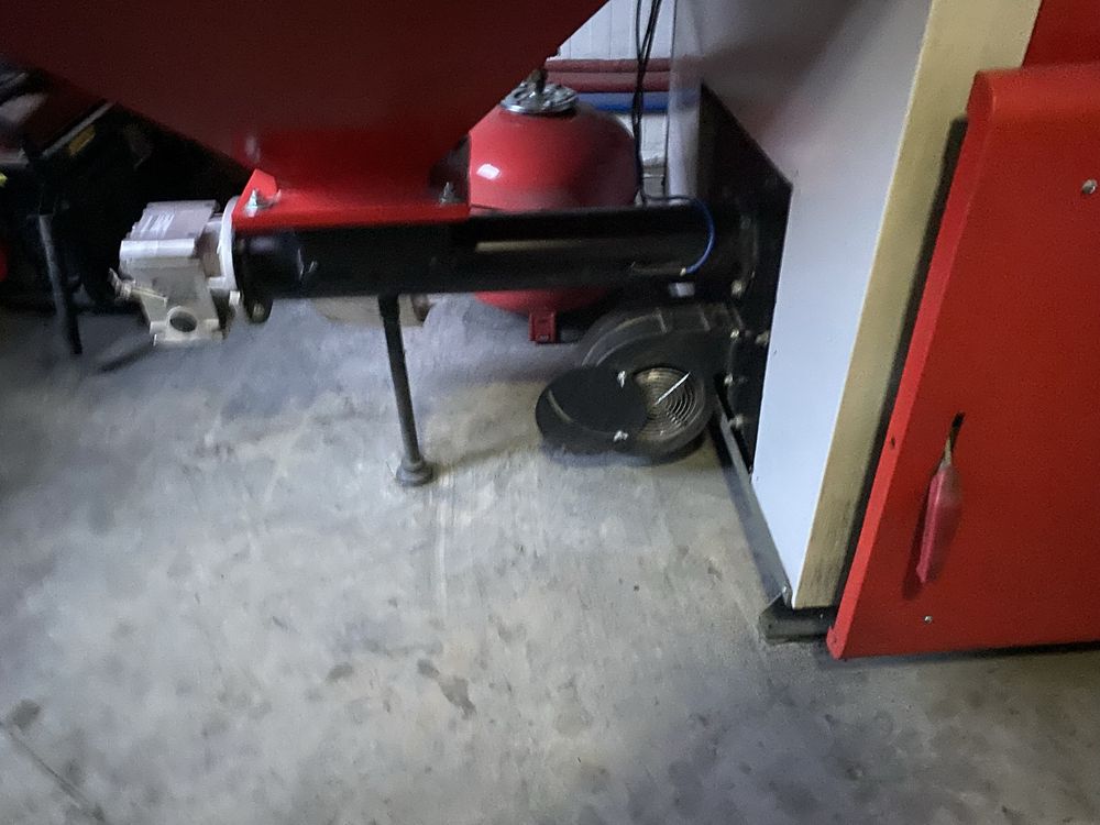 Piec na ekogroszek z podajnikiem HEIZTECHNIK 69KW