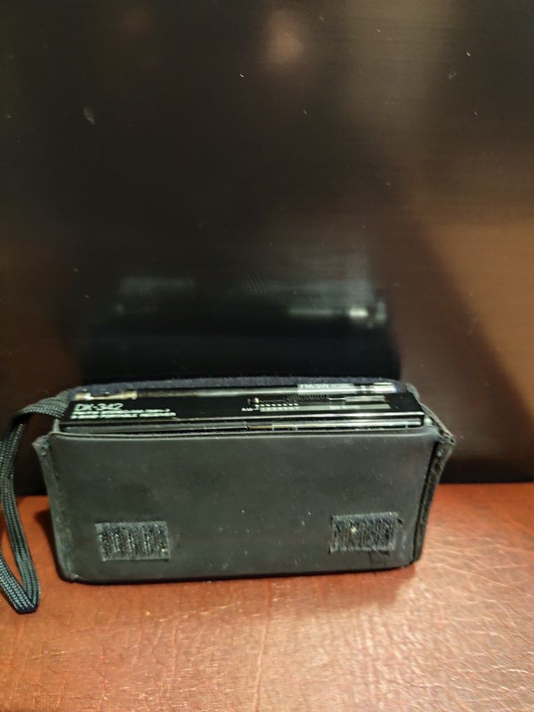 Радиоприемник Realistic DX342