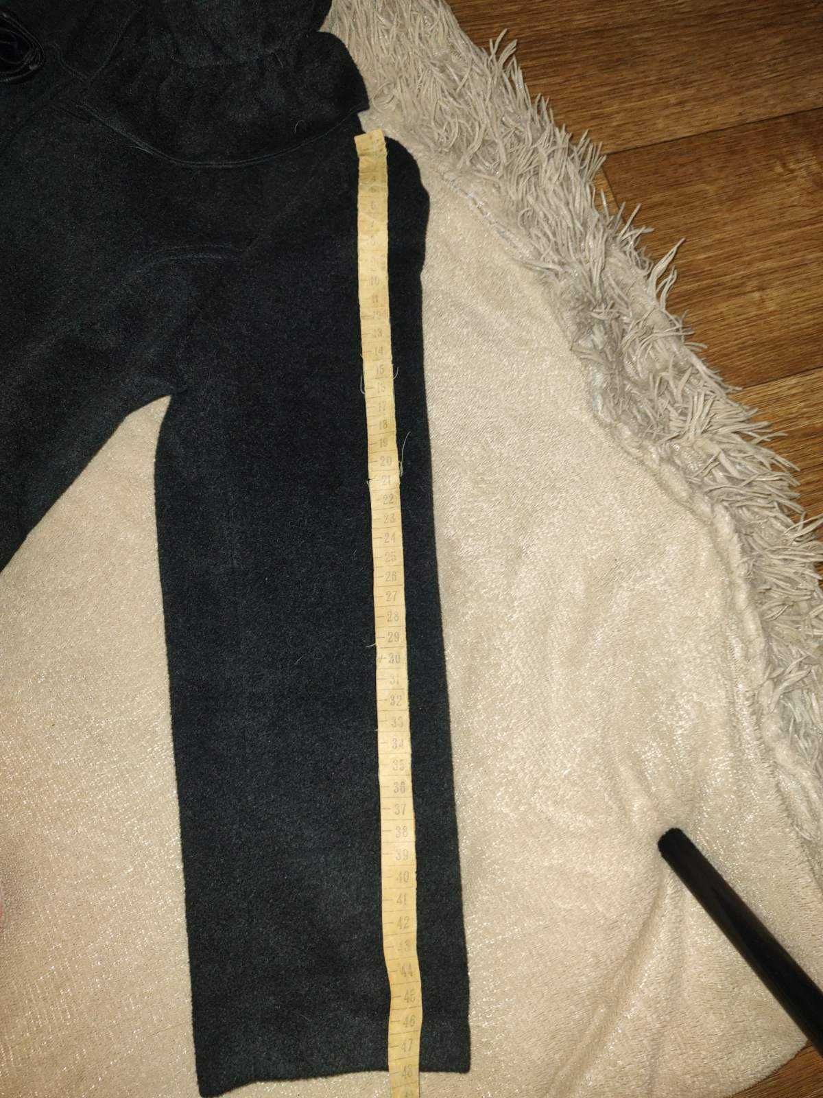 Пальто від Gloria jeans на дівчинку 6-7 років (122см)-300грн