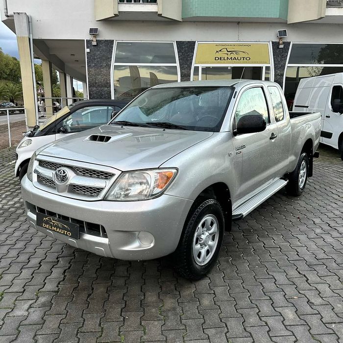 Toyota Hilux 2.5 D-4D CE