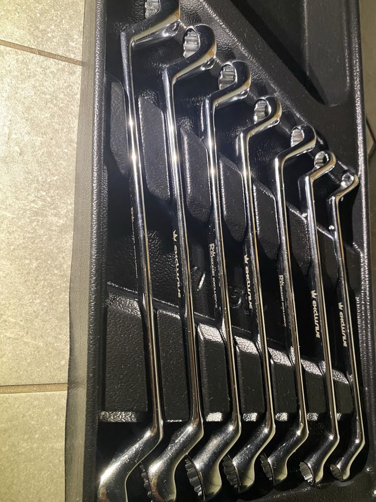 Klucze oczkowe odgięte 6-19mm. 7 szt.