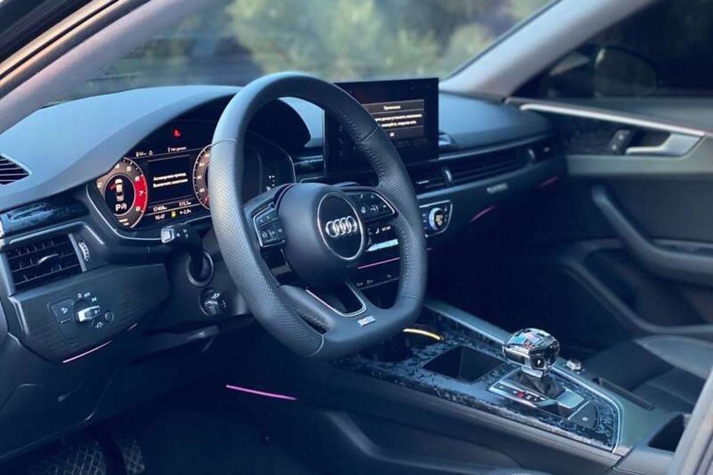 Audi A4 premium 2020