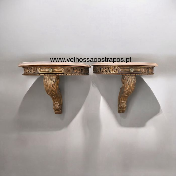 Grande stock de antiguidades