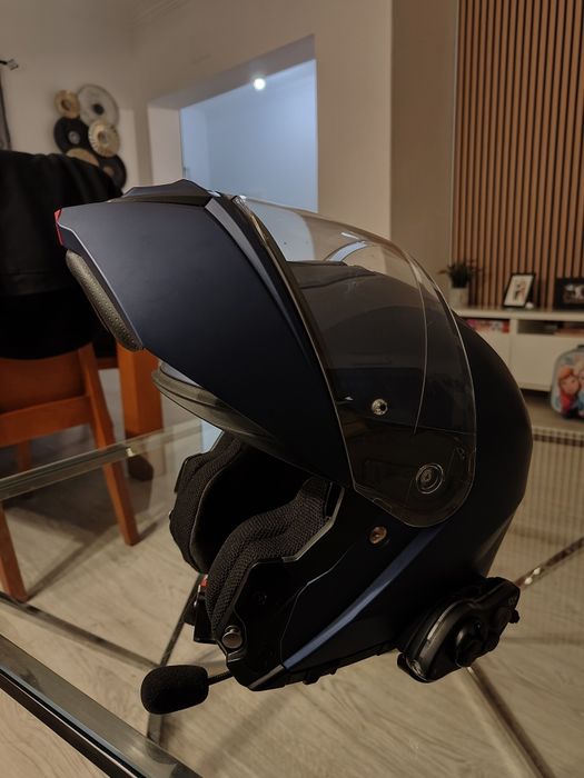 Capacete HJC + auricular Bluetooth lexin