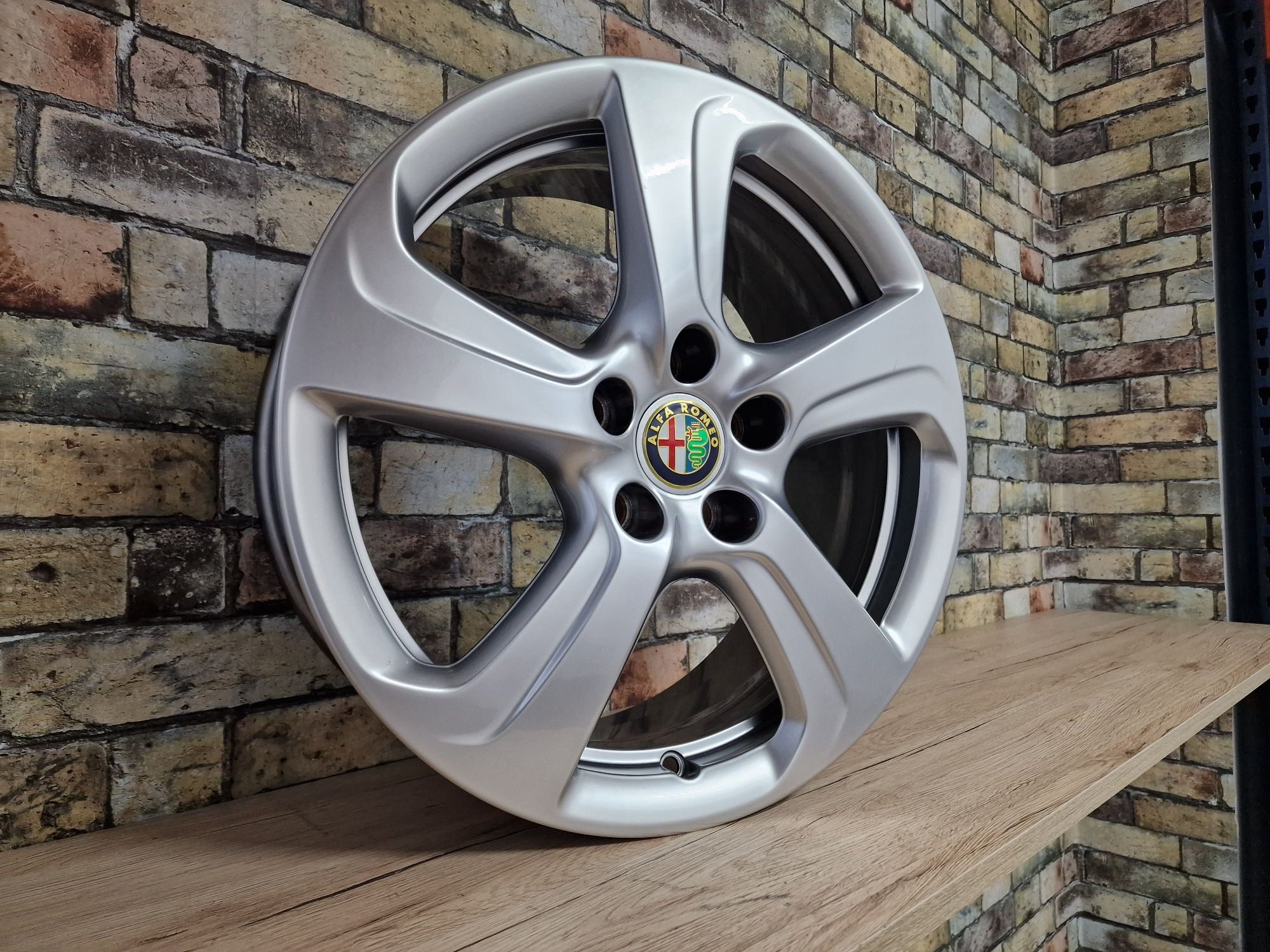 Felgi 17' 5x110 Alfa Romeo Giulietta Opel Adam Meriva Zafira Vectra
