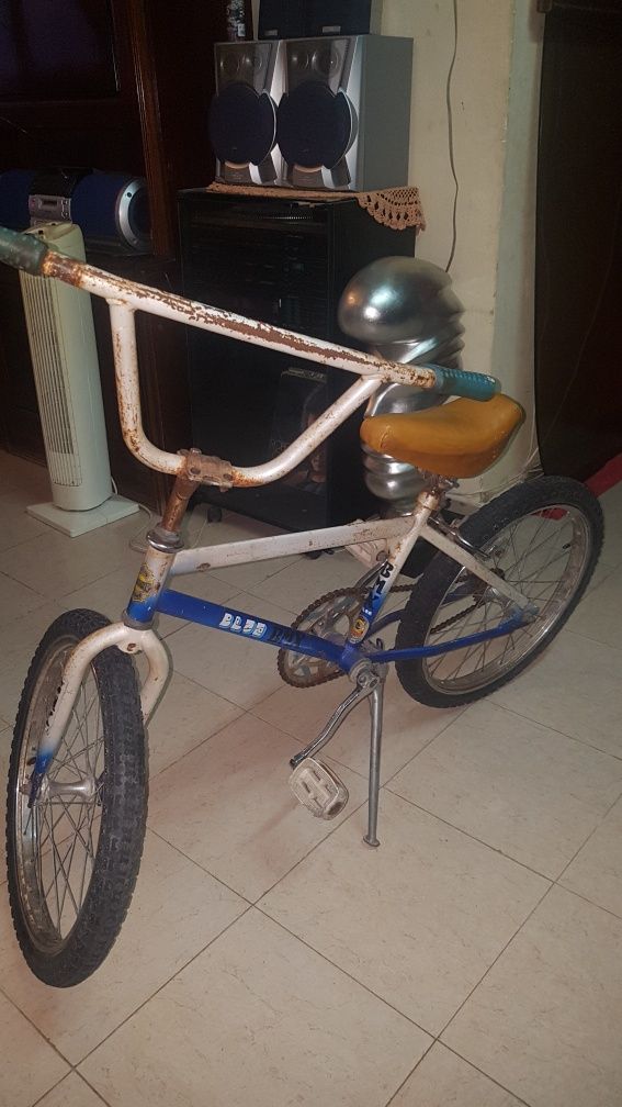 Bicicleta...BMX         70€